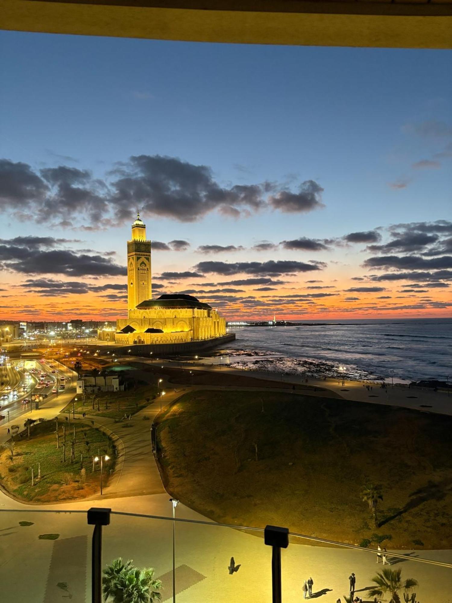 Appartement Marina Casa Del Mar - Amazing Sea & Mosque Views à Casablanca Extérieur photo